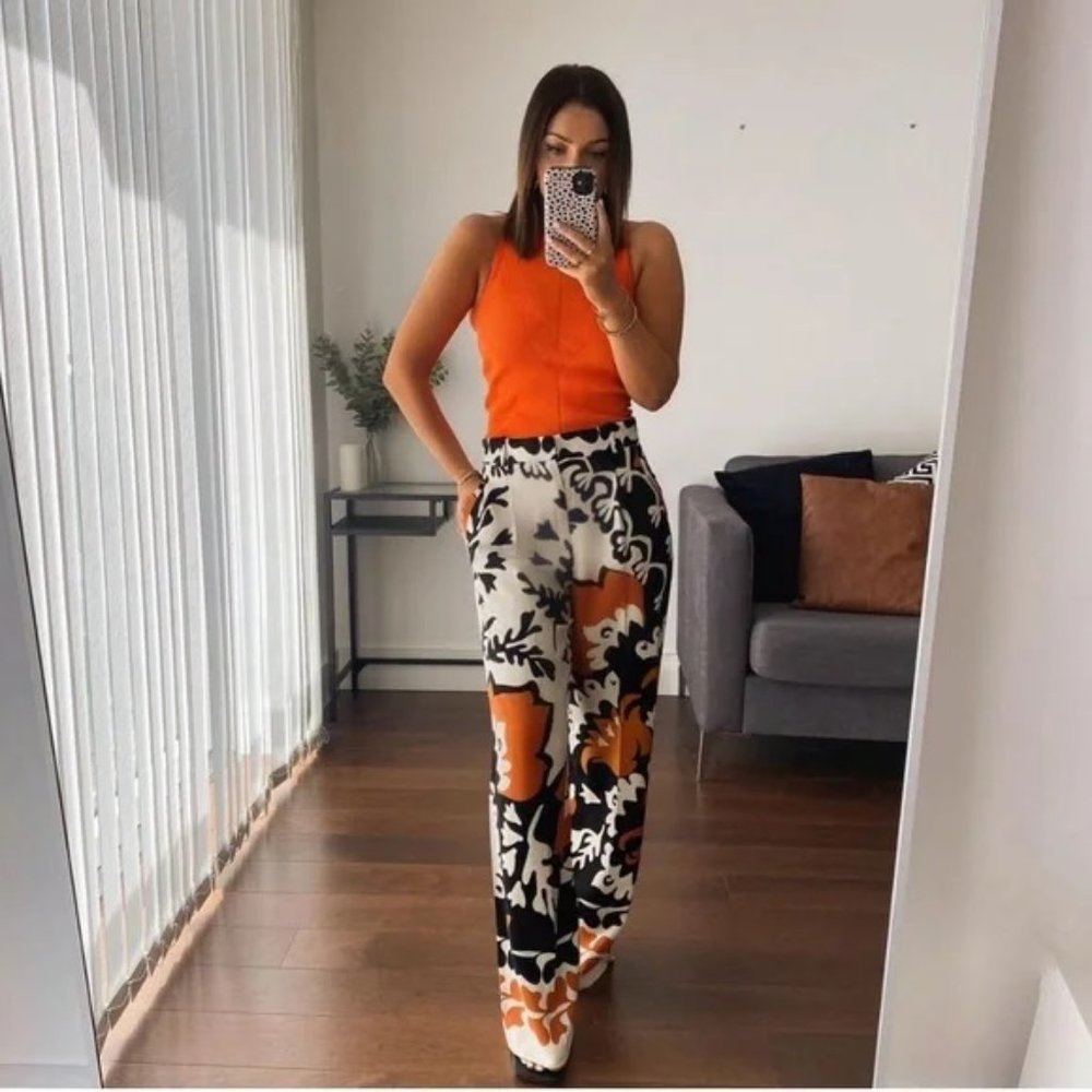 Zara Printed Pants - Picture 1 of 9
